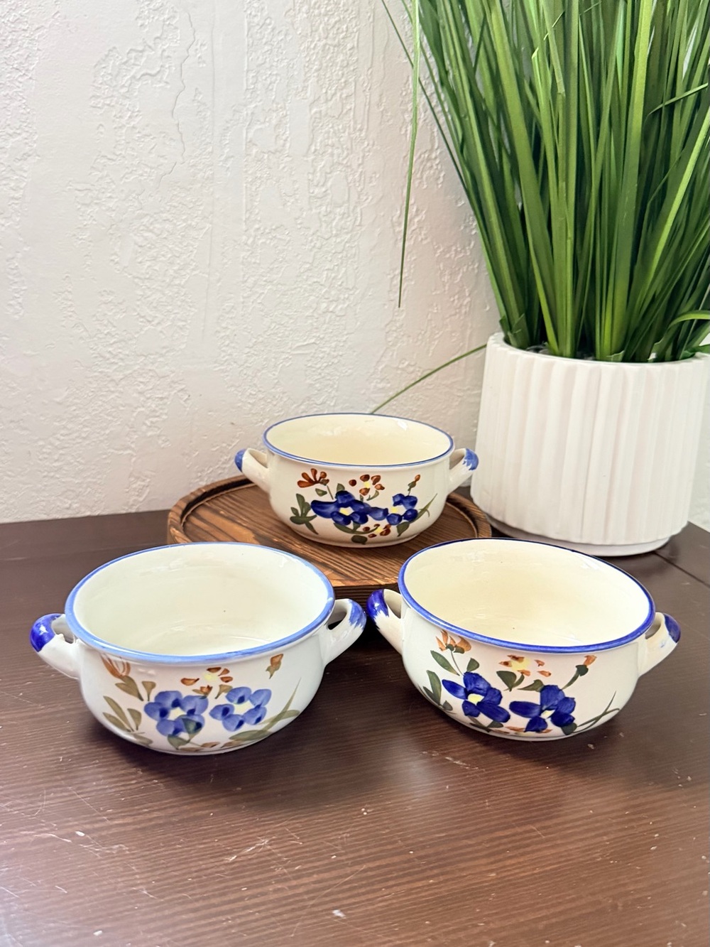 VTGE Chi Jiang Stoneware two-handled soup bowls featuring a hand-painted blue